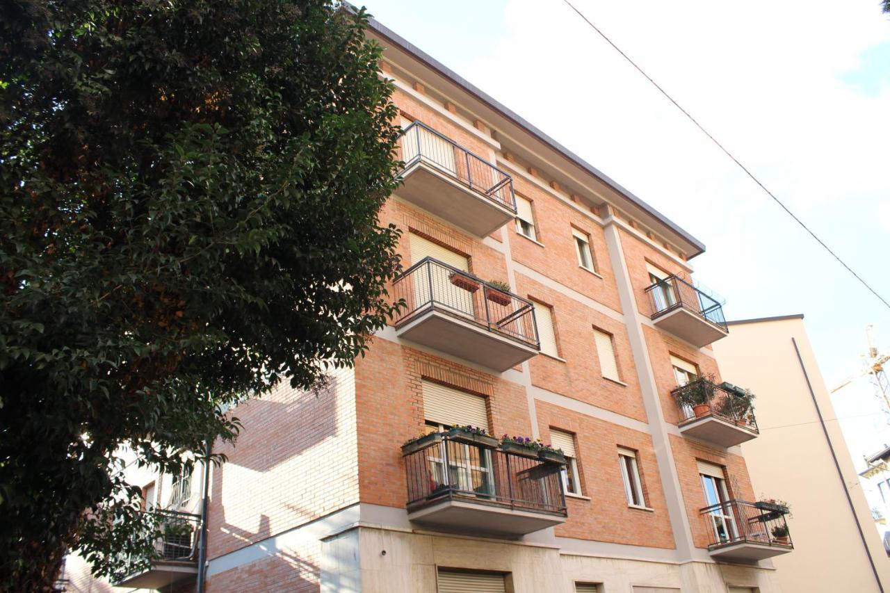 ヴェローナResidenza Caprera Di Viviani - Loc-02522アパートメント エクステリア 写真